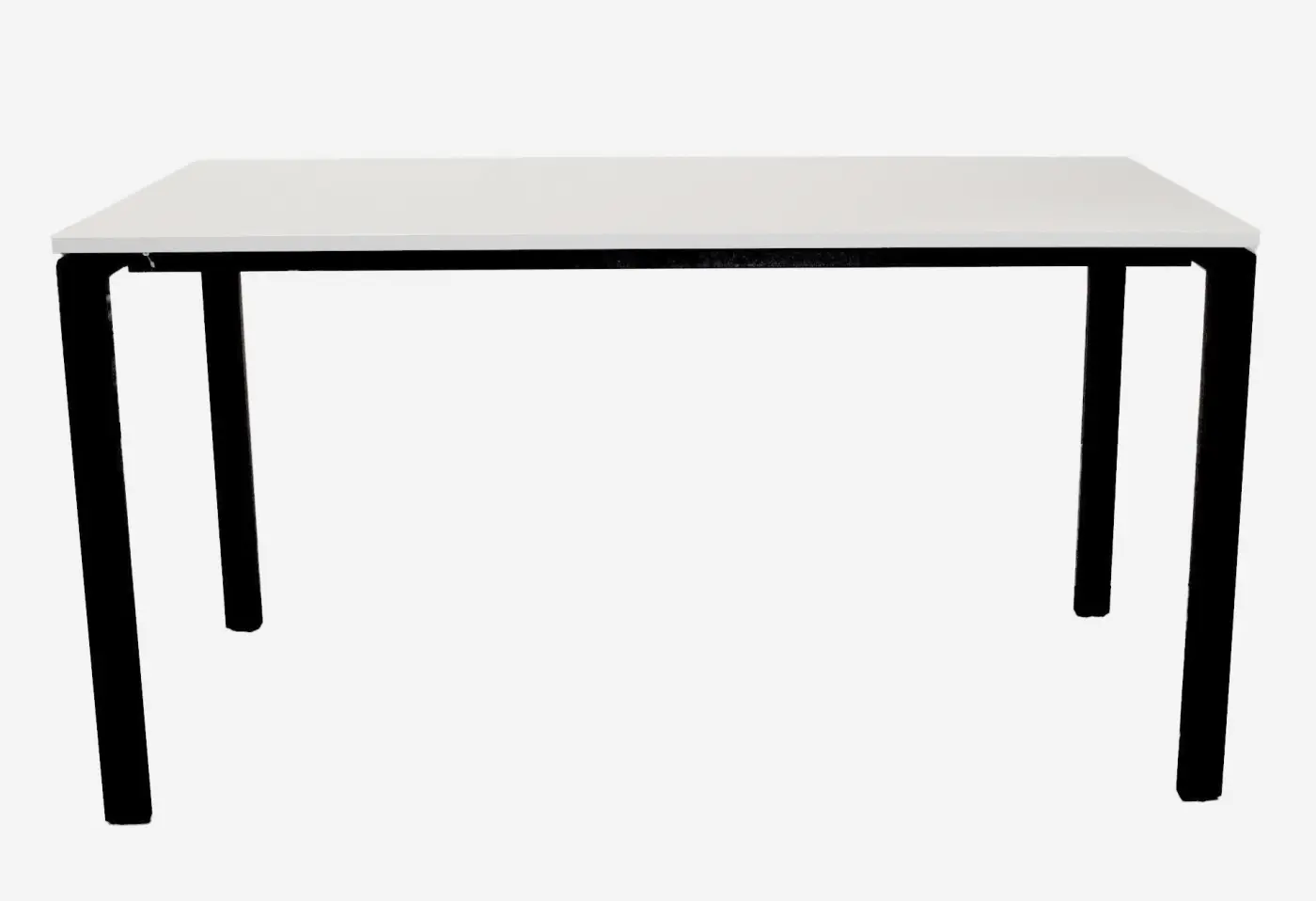 Schreibtisch 20629.. Dekor Alaska weiss ca. 140x70cm