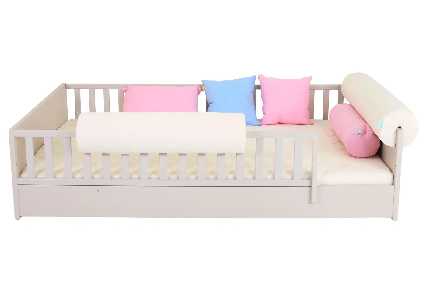 Bett Little Flo Cashmere-beige von Paidi ca. 120x200cm