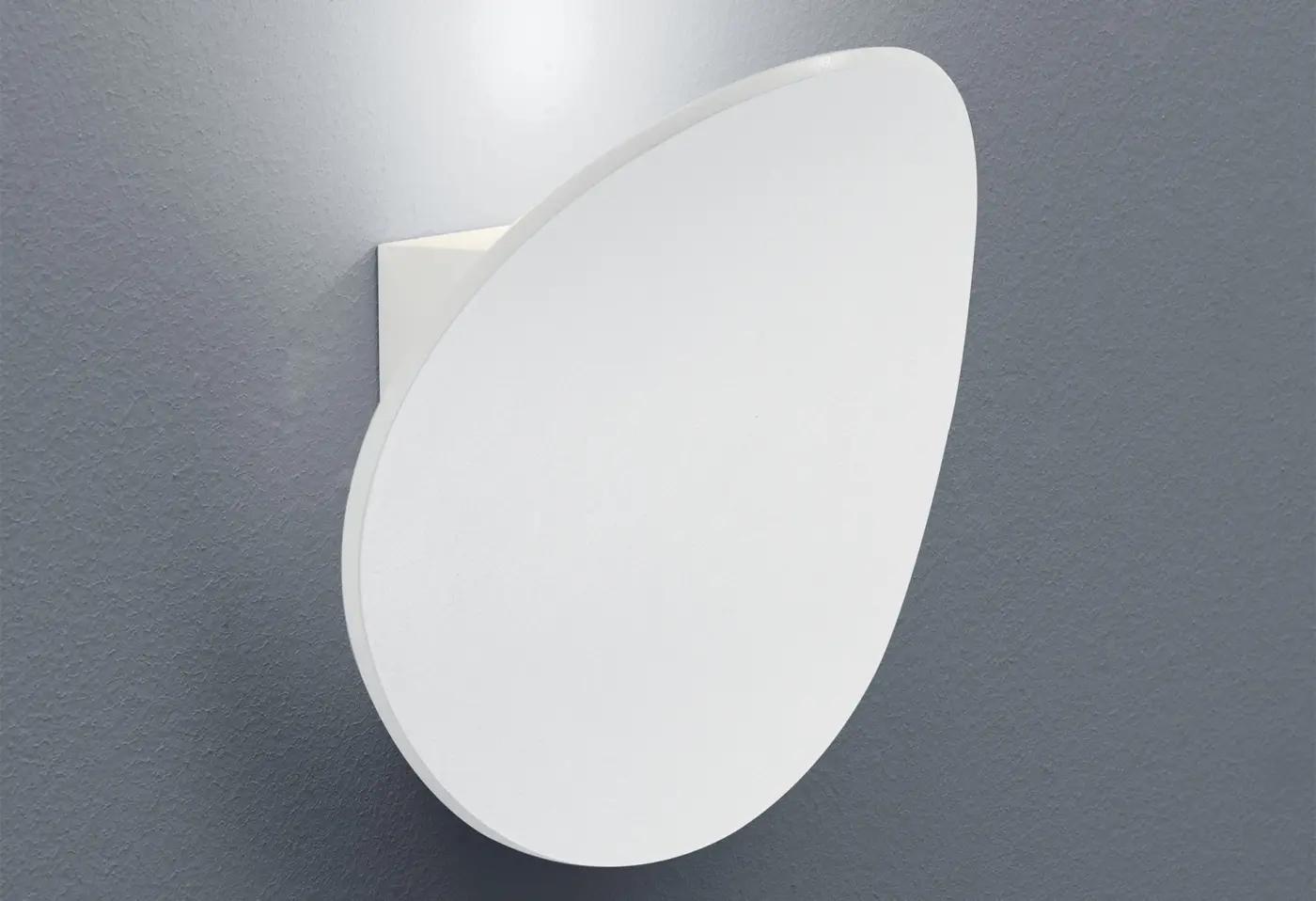 Wandleuchte 6572.. Weiss matt ca. 215x100cm