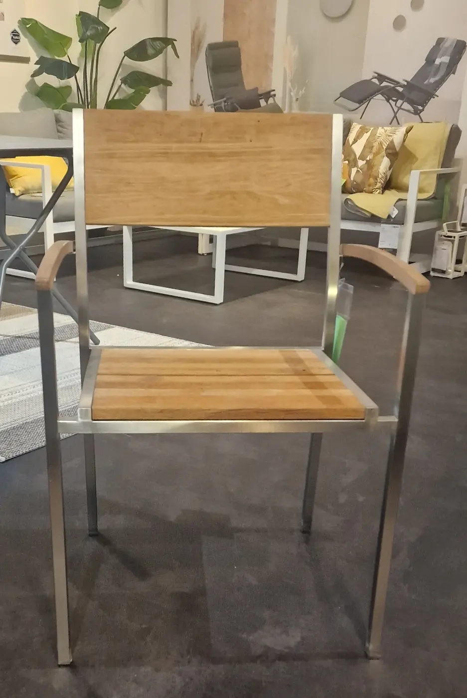 Stapelsessel Onyx von Zebra Recycling Teakholz ca. 55x84x54cm