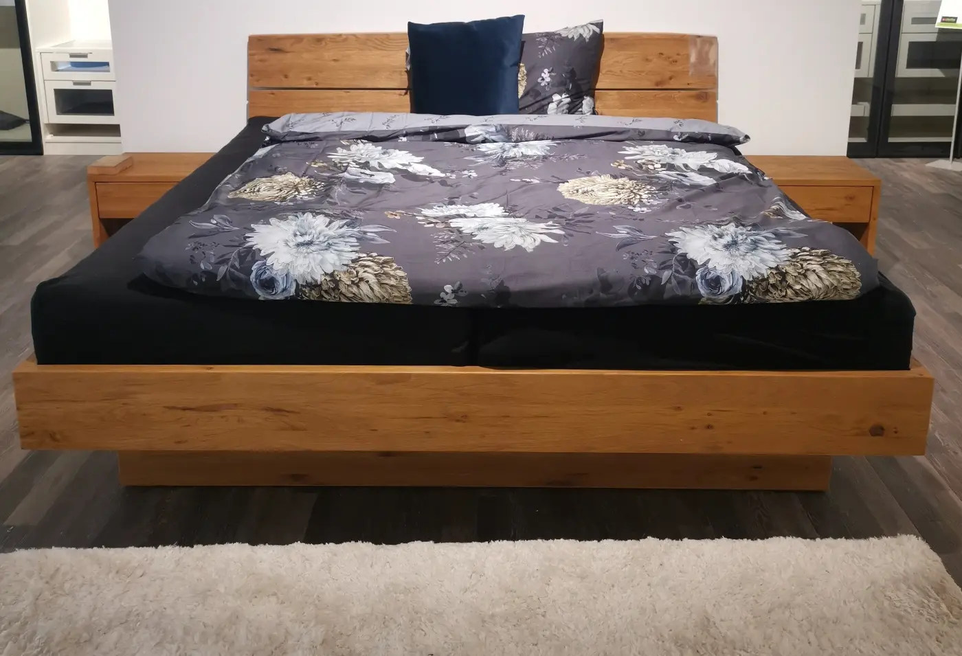 Bettanlage 21675.. Wildeiche natur, gebürstet, geölt ca. 180x200x48cm