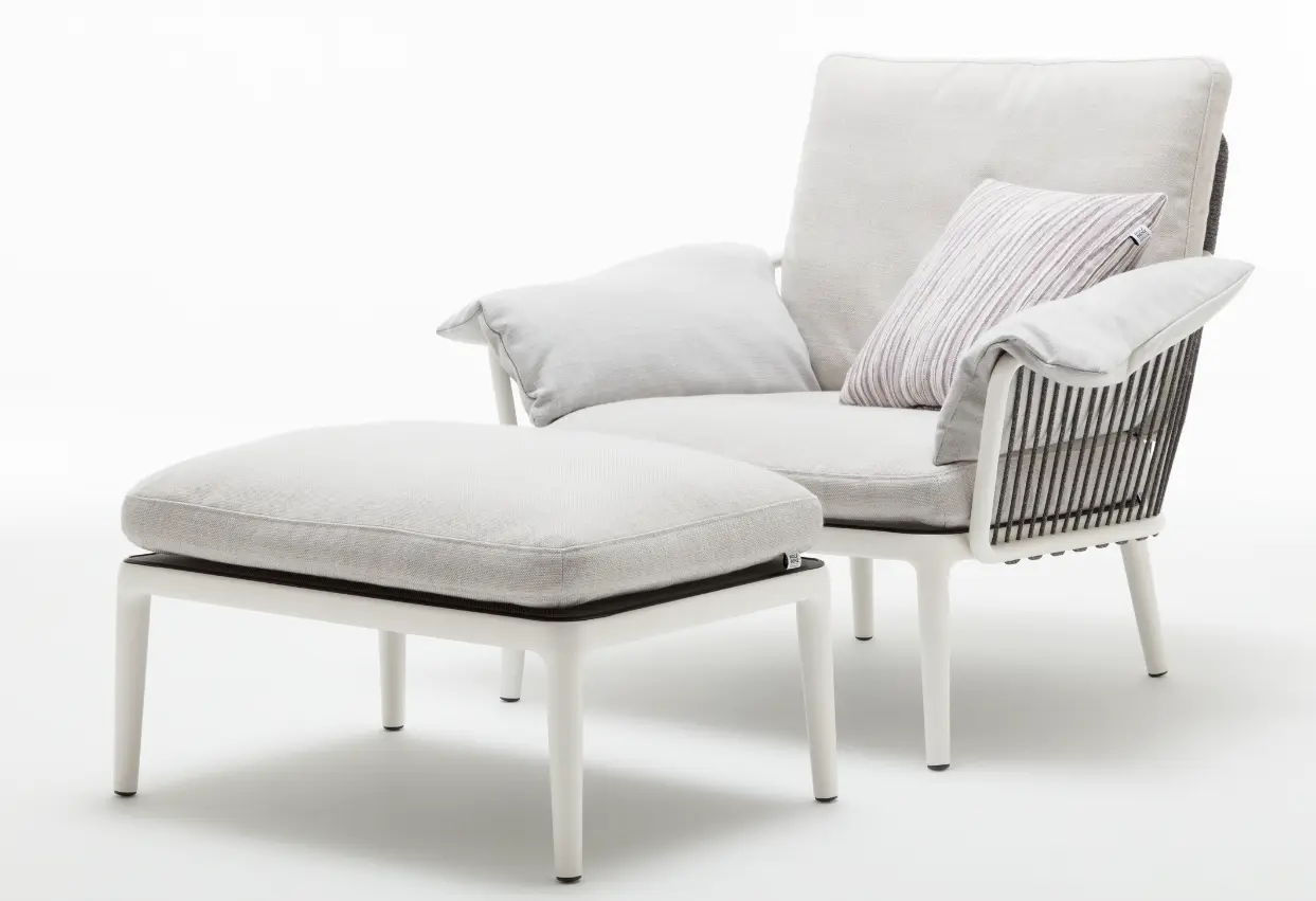 Sessel mit Hocker 271Yoko von Rolf Benz Outdoorstoff