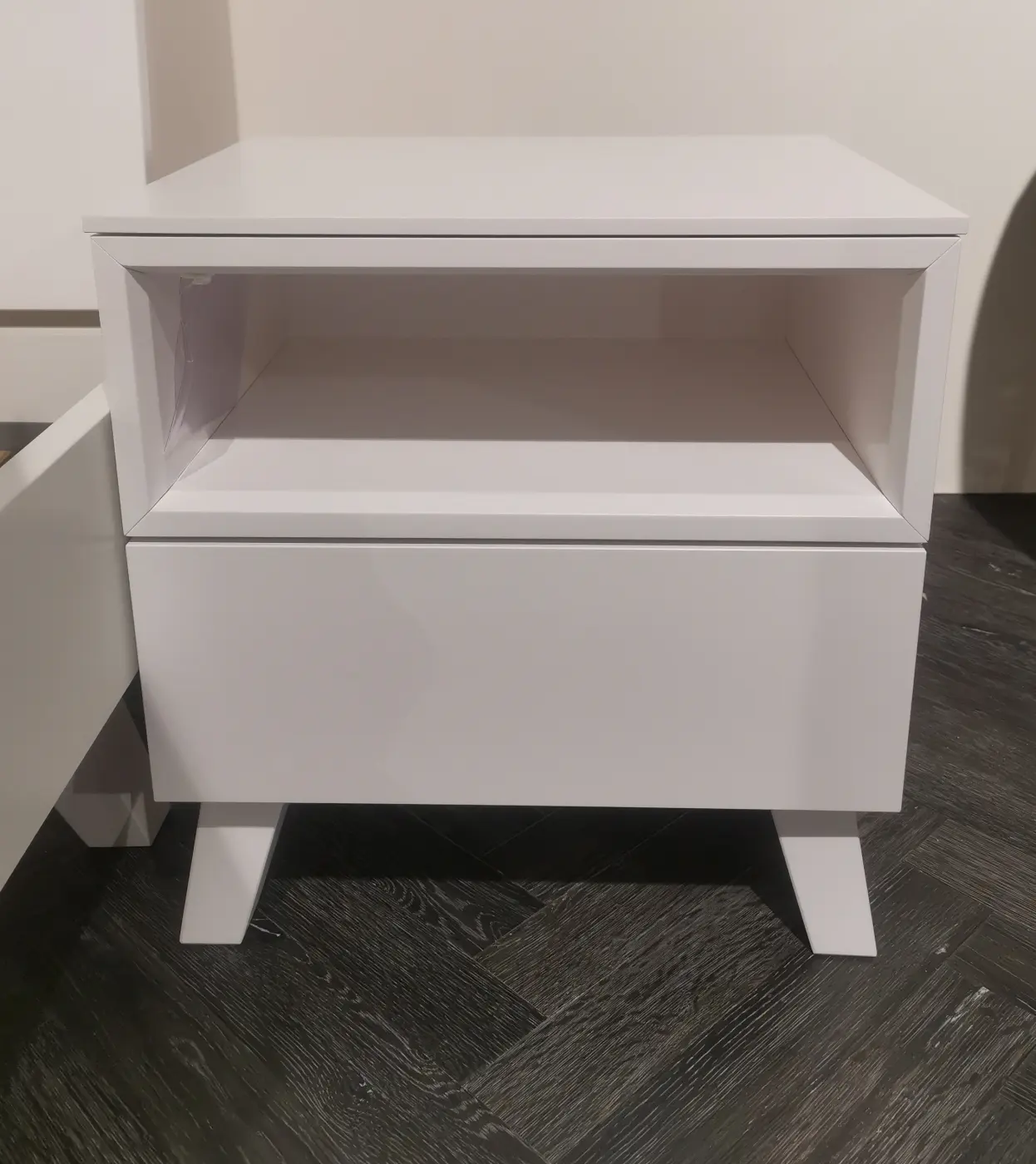 Nachttisch 3784.56 RAL weiss matt lackiert ca. 50x41x41cm