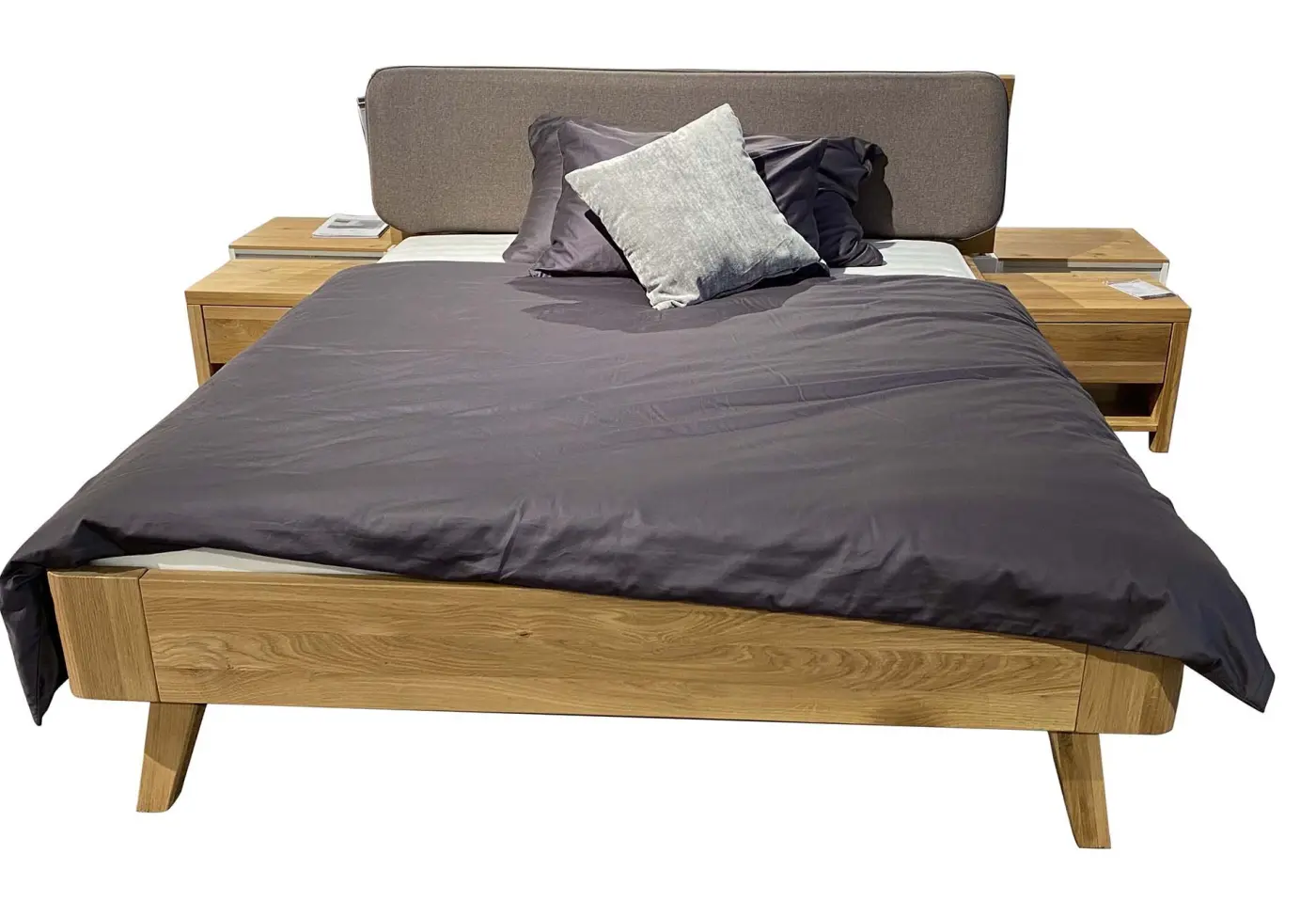 Bett 12552.2.. Wildeiche massiv natur geölt ca. 160x200cm