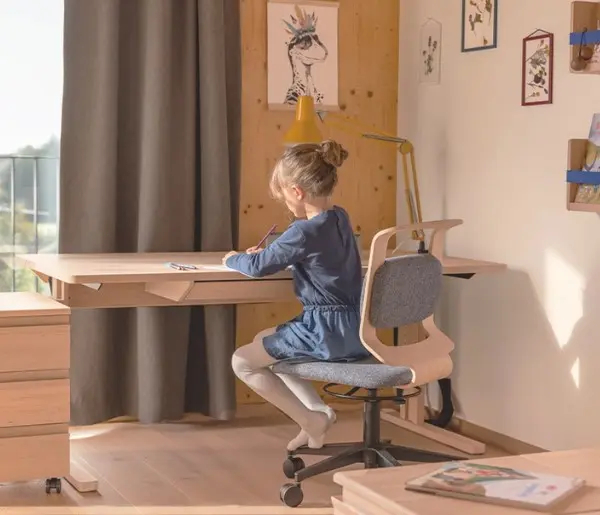 Büromöbel Kids von Team 7 Erle Weissöl ca. 130x80cm