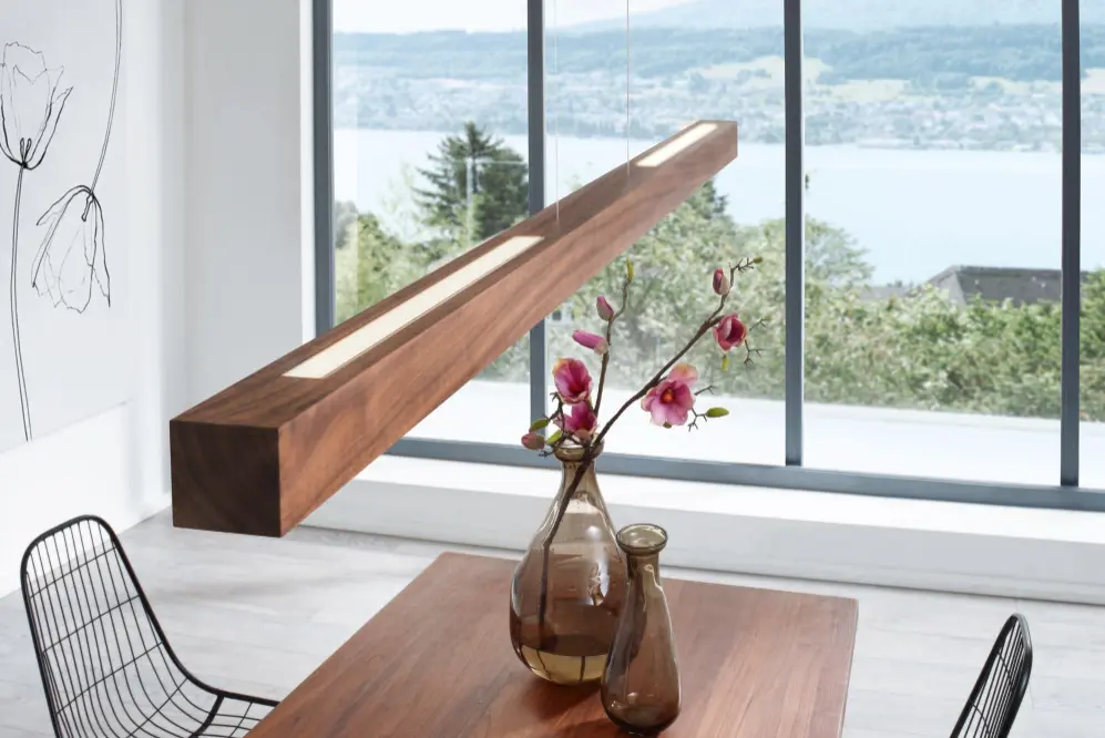 Leuchte Stückholz Titlis von Stückholz Nussbaum massiv geölt ca. 130cm