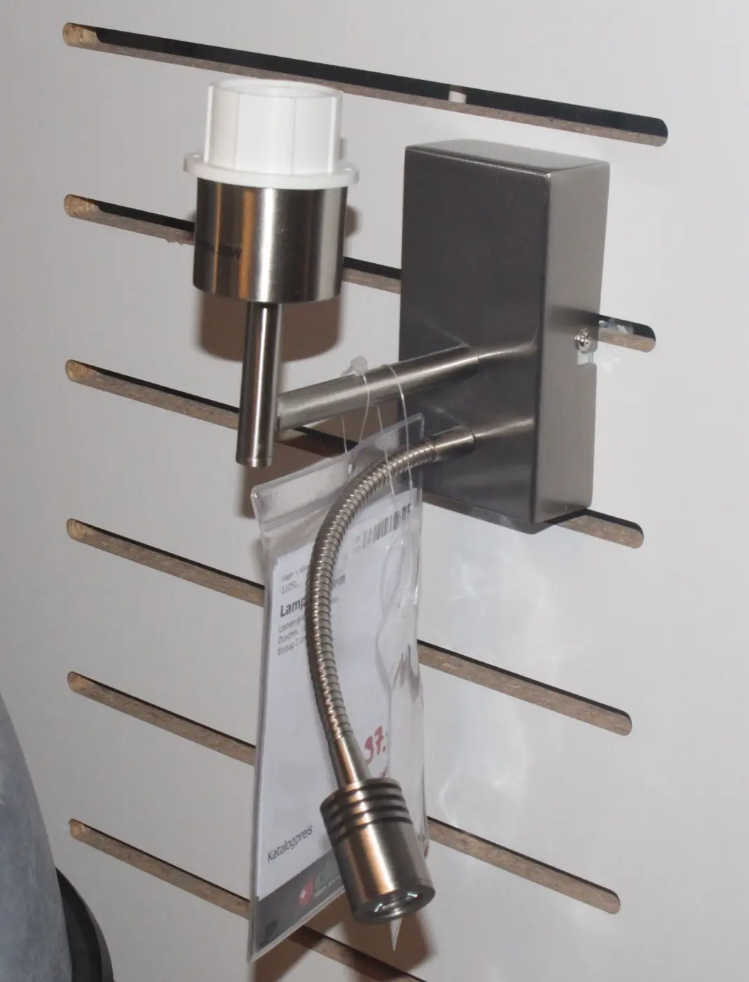 Wandleuchte ohne Glas 11040.. Nickel matt Metall