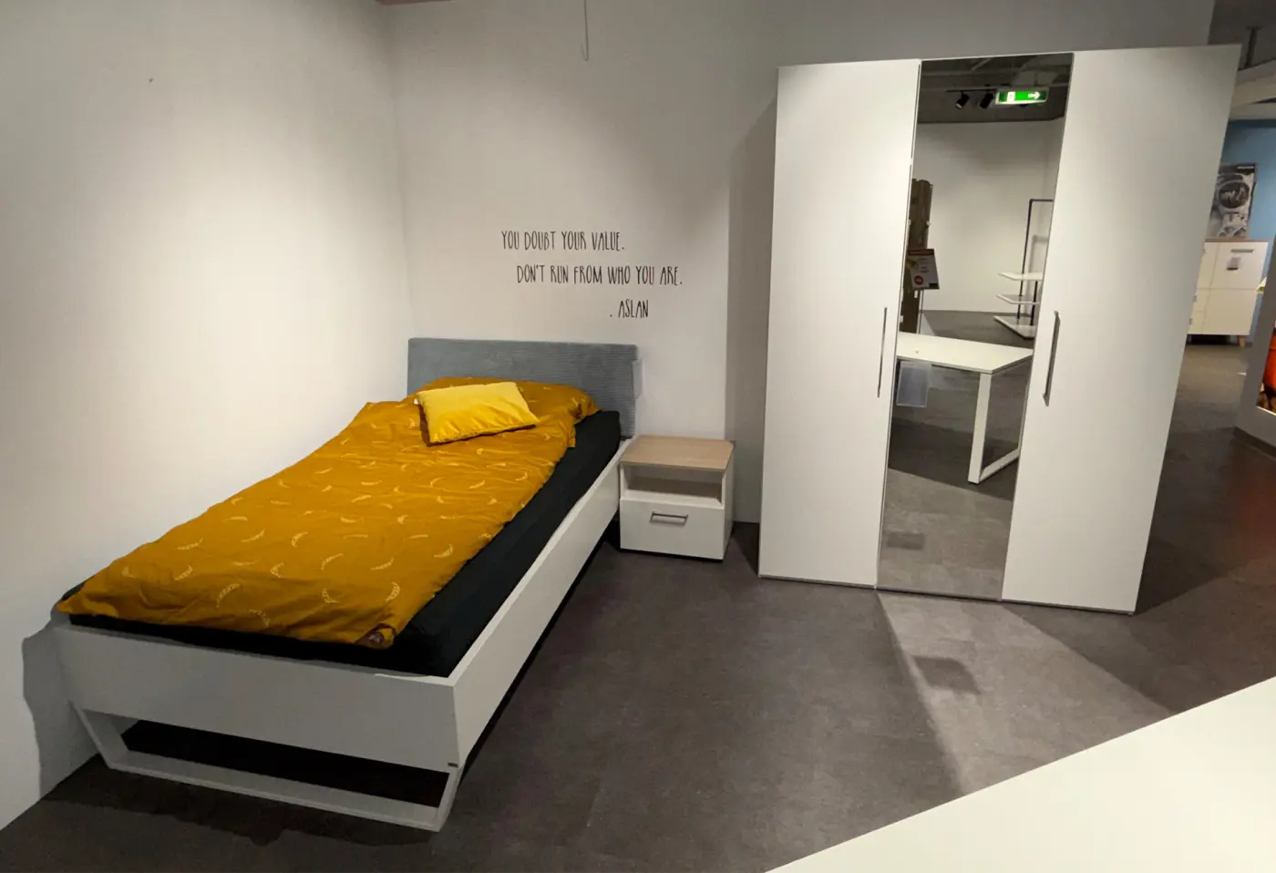 Jugendzimmer Cama weiss Stoff Salbeigrün ca. 151,3x120x200x213,6x59,3cm