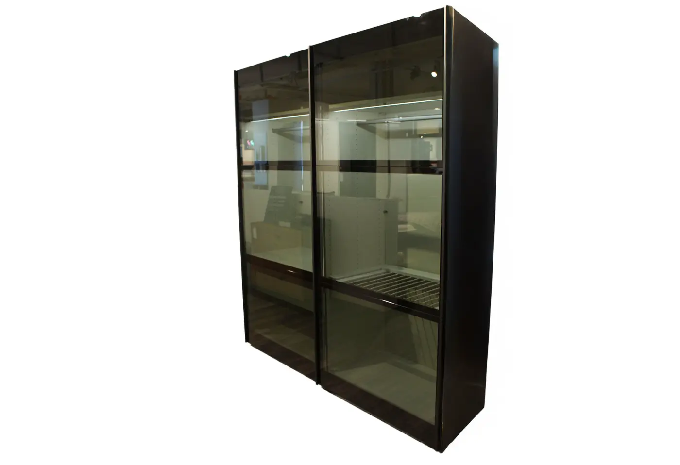 Schwebetürenschrank