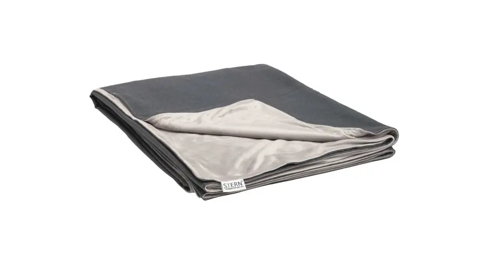 Decke 17115.8 Dunkelblau, Rückseite Hellgrau 100% Polyacryl, Rückseite 100% Polyester ca. 200x156cm