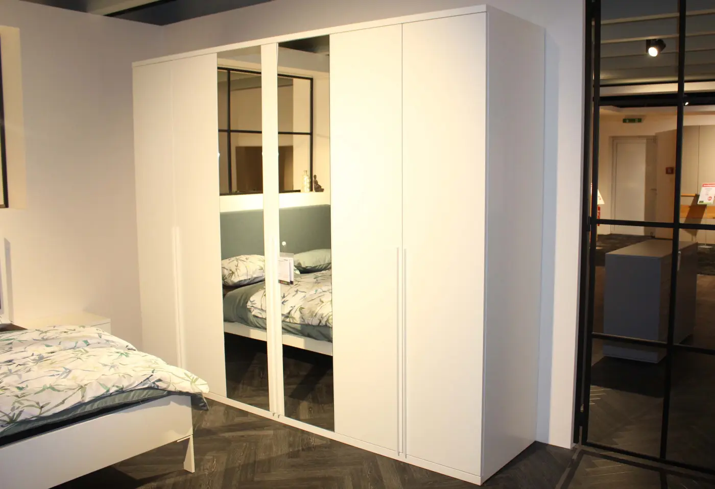 Drehtürenschrank Vernate Lack weiss ca. 270x219x62cm