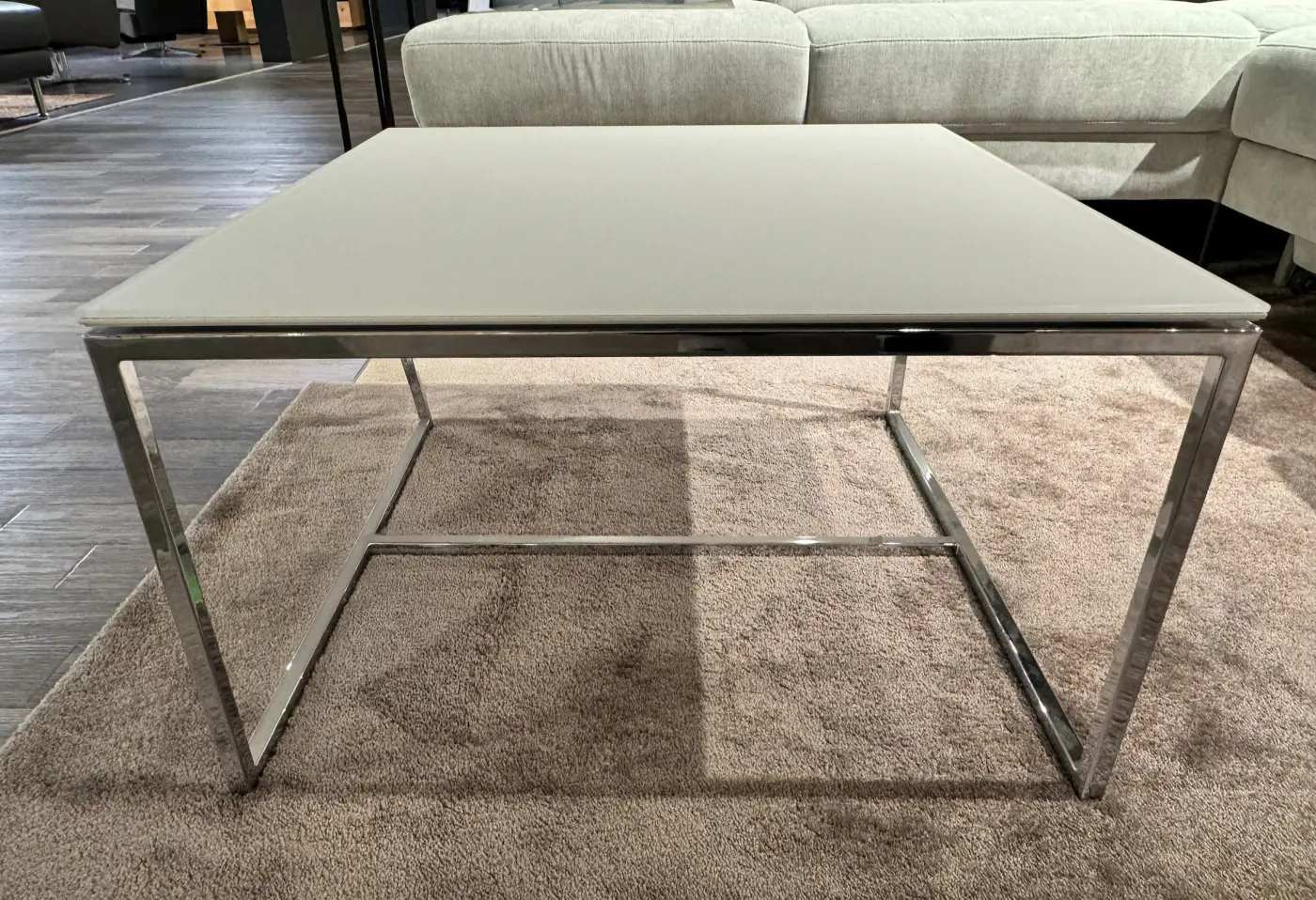 Salontisch 5744.5 Tischplatte Sat. Glas hinterlackiert Hard white NCS S 0500-N ca. 60x35x60cm