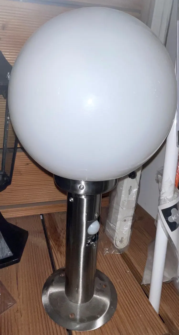 Aussen-Wandleuchte 18600093.. Nickel matt, Weiss